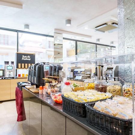 Hotel Astor Alba Adriatica Εξωτερικό φωτογραφία