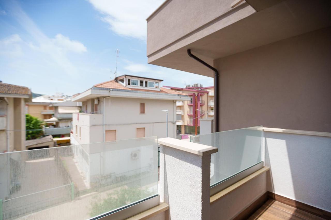 Hotel Astor Alba Adriatica Εξωτερικό φωτογραφία