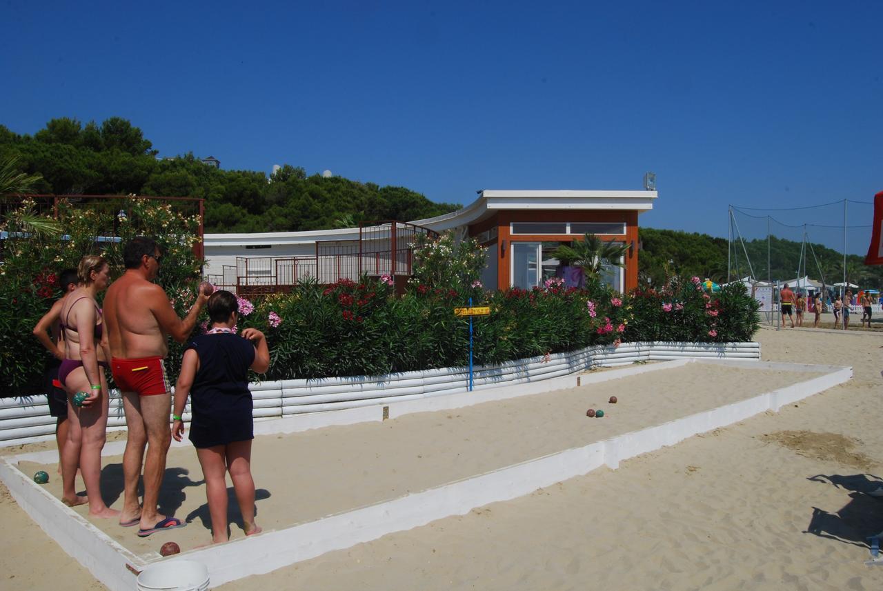 Hotel Astor Alba Adriatica Εξωτερικό φωτογραφία